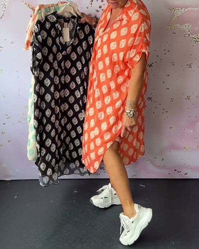 Liora™ | Losse Lente Jurk met Reverskraag en Korte Mouwen