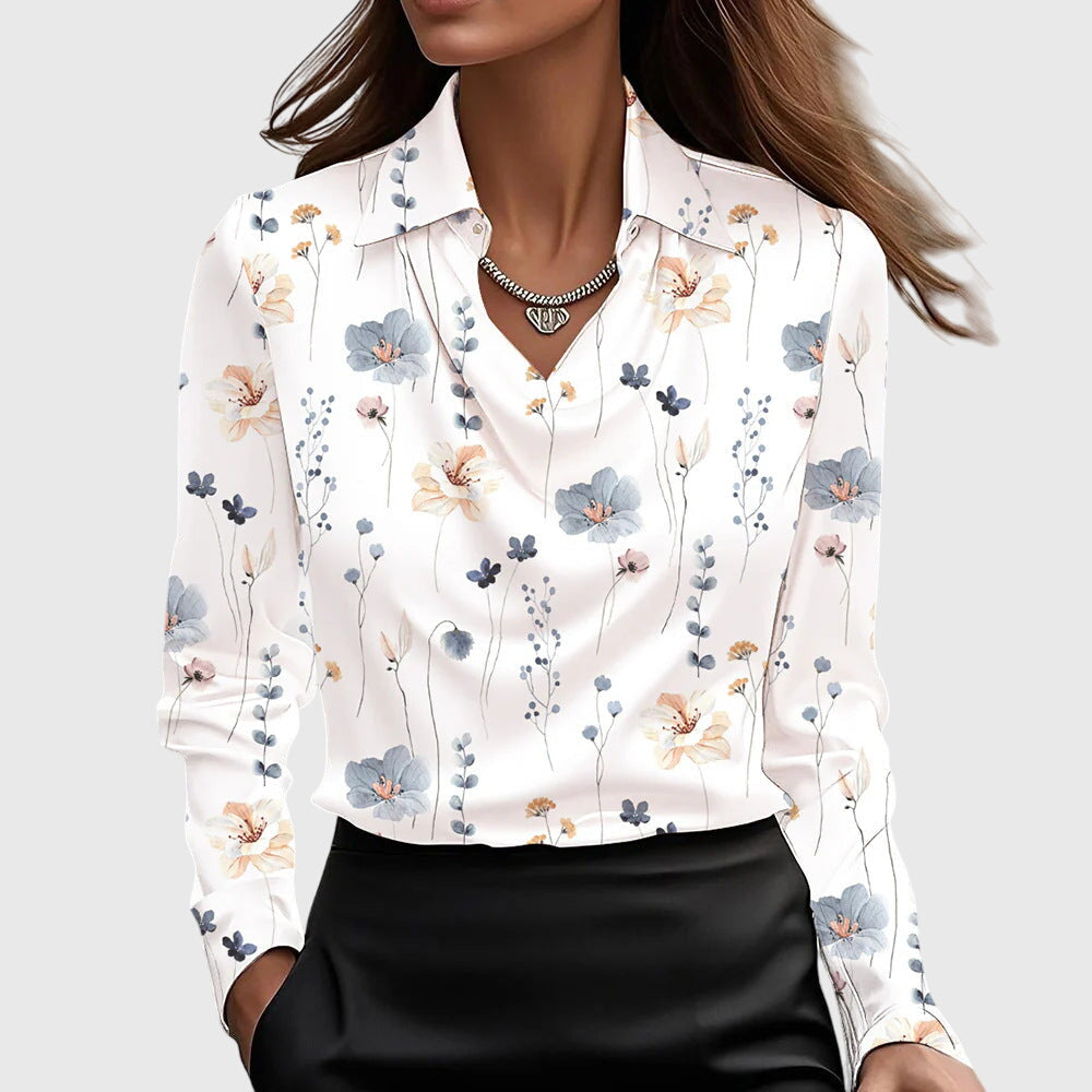 Sylvie | Blouse met luxe glans en plooihals